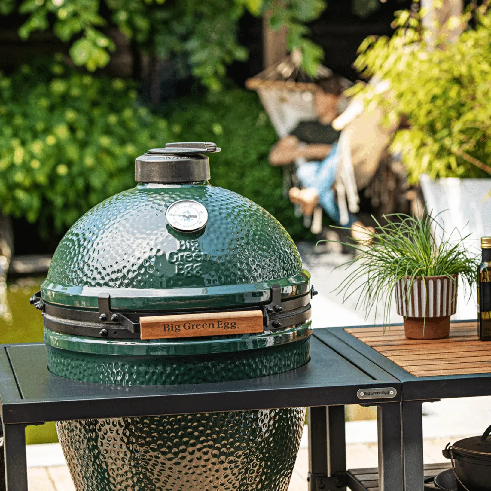 Medium Big Green Egg in a Modular Nest Package - Image 7