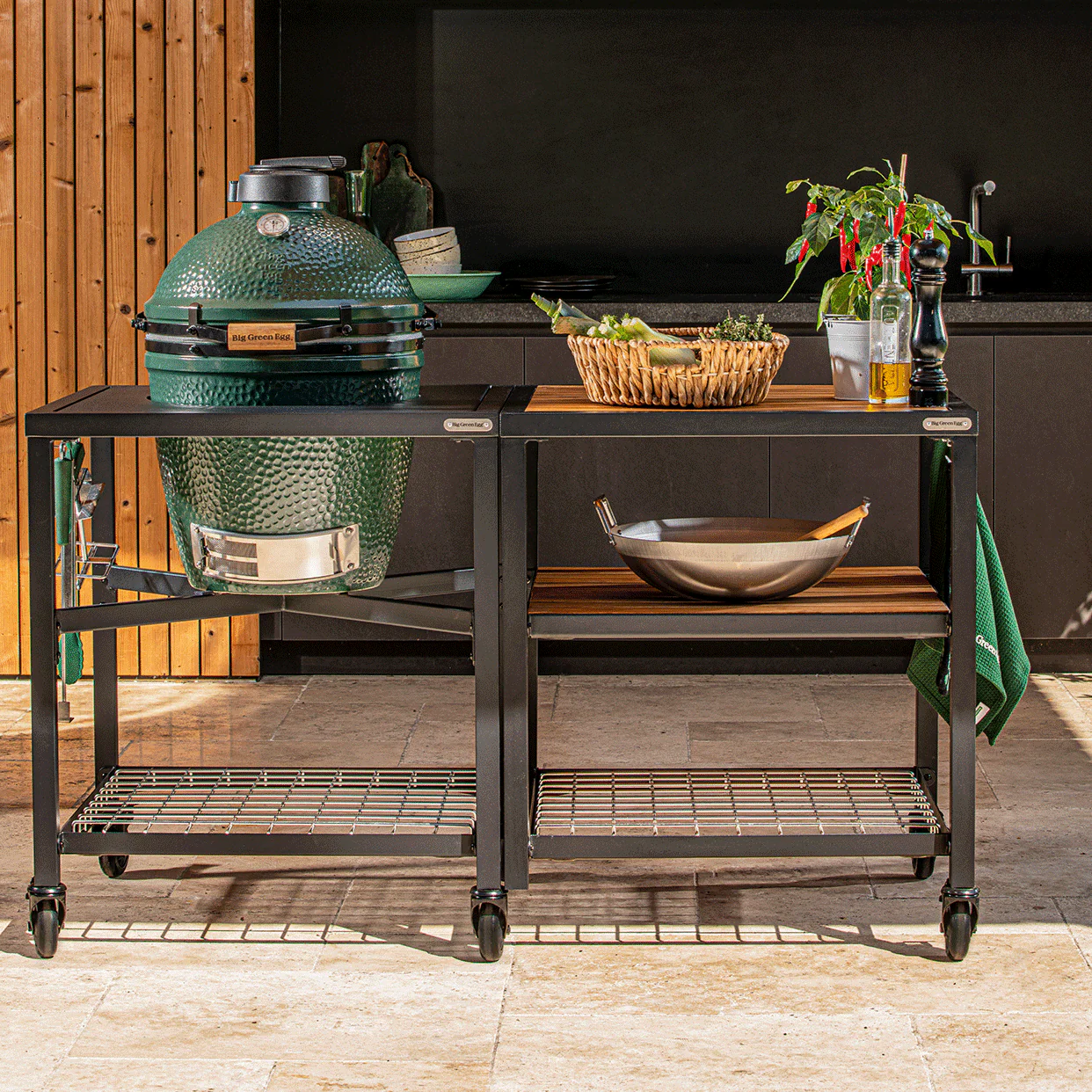 Medium Big Green Egg in a Modular Nest Package - Image 5